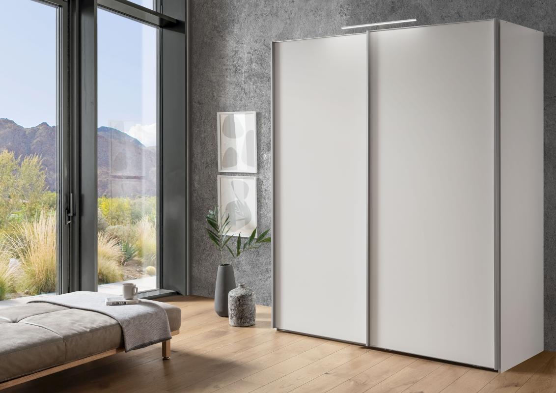 Schwebetürenschrank